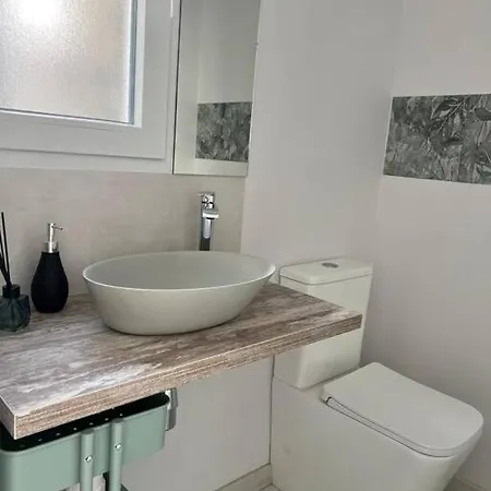 Lf Level Apartment